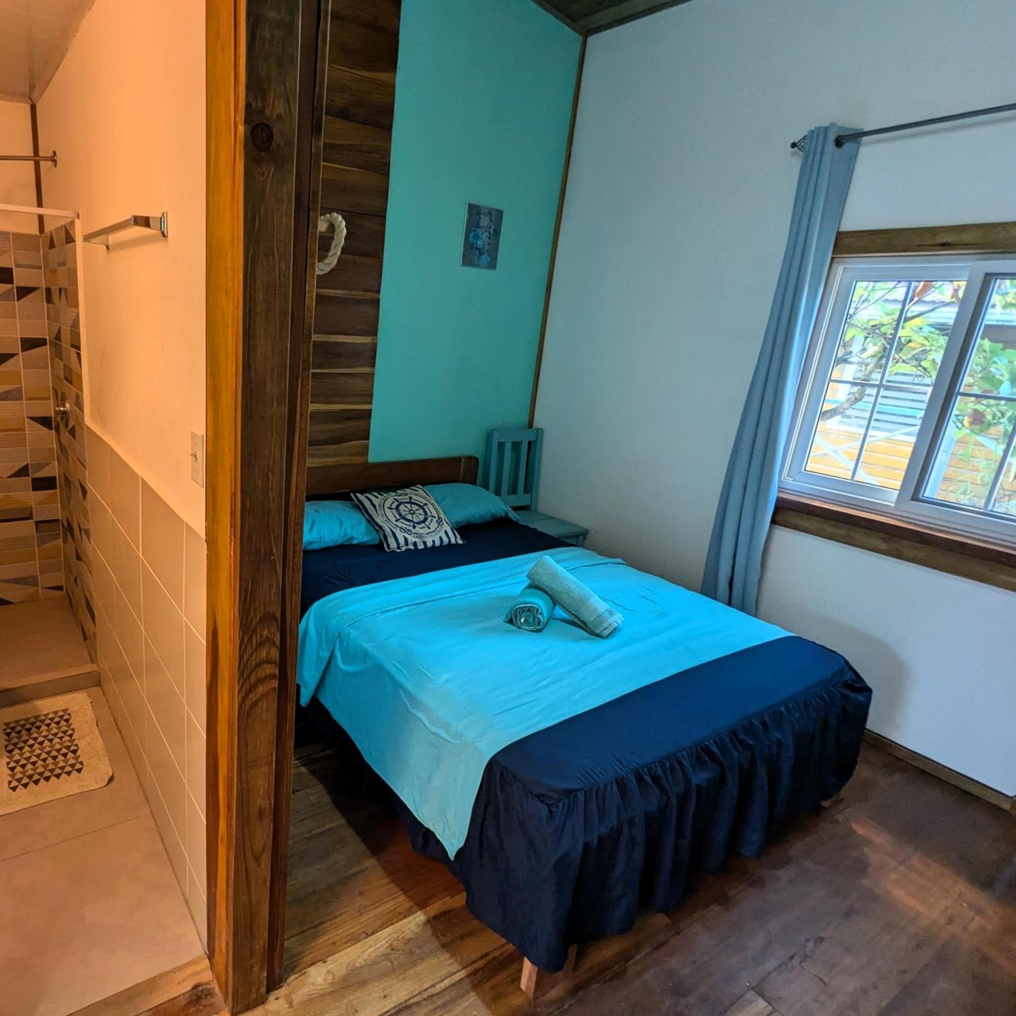 Casa Pelicano Бокас-дель-Торо Экстерьер фото